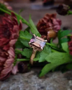 Solitär med kaffebrun Safir 2.06 carat