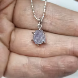 Rosalila råsafir 2.68 ct - hänge i 18K vitguld