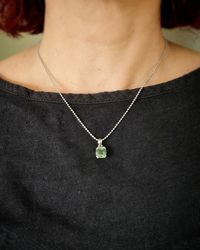 Safirhänge 2,06 ct - 18K vitguld