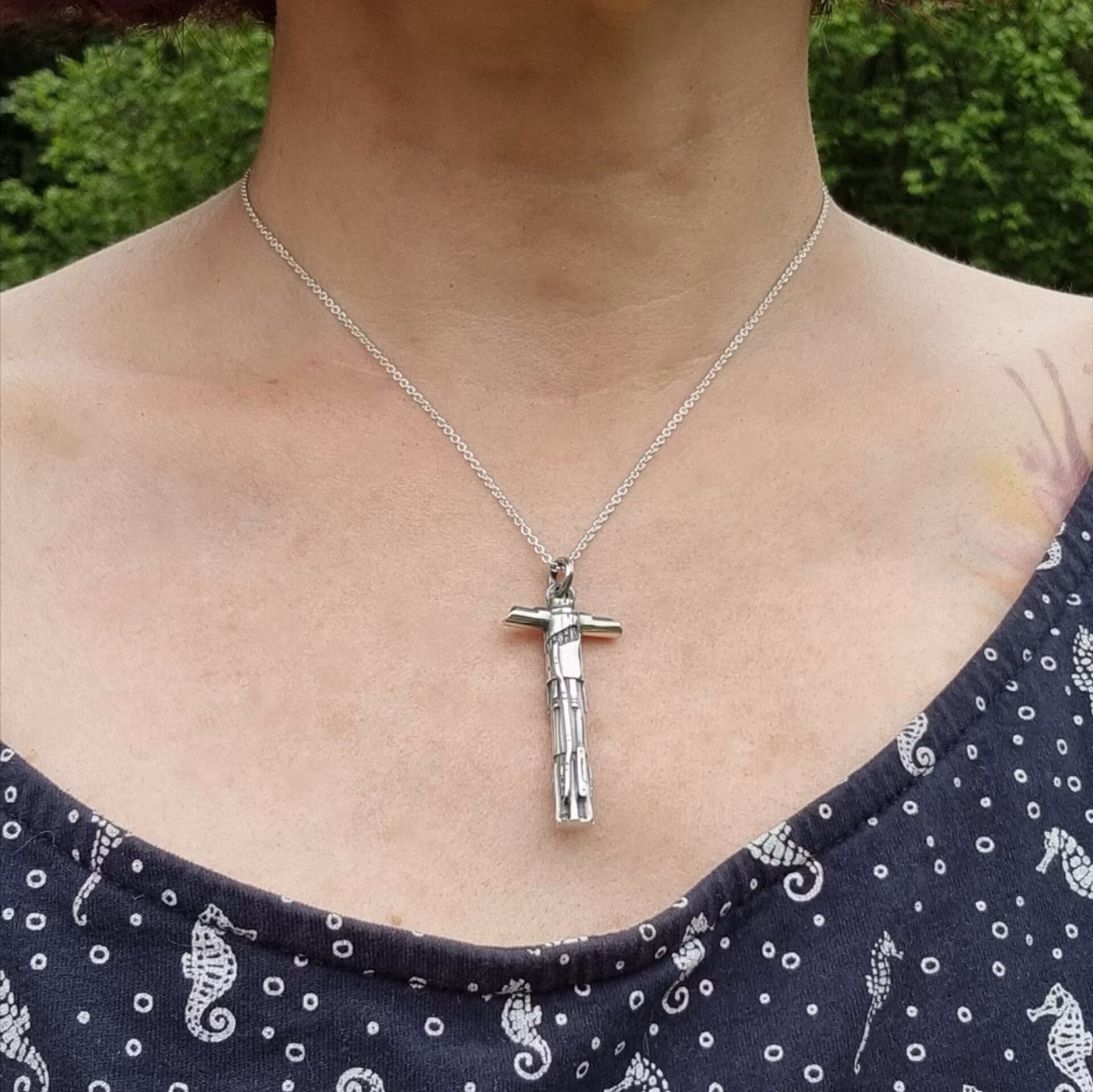 Kylo Ren's lightsaber - hängsmycke i silver