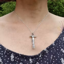 Kylo Ren's lightsaber - hängsmycke i silver