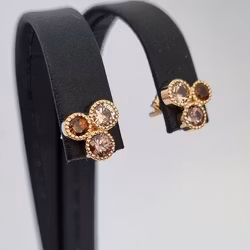 Three of Cloves - glittriga örhängen i 18K guld