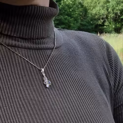 Gnisterkluster vol 2 - hänge i 18K guld