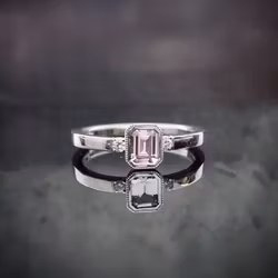 Cotton Candy - 18K vitguldsring med rosa Safir och briljanter