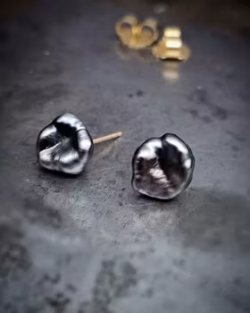 Tahitipärlor keshi - örhängen i 18K