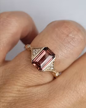 Rusty Rose - Safirring i 18K guld