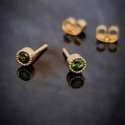 Gröna Turmaliner studs - örhängen i 18K guld