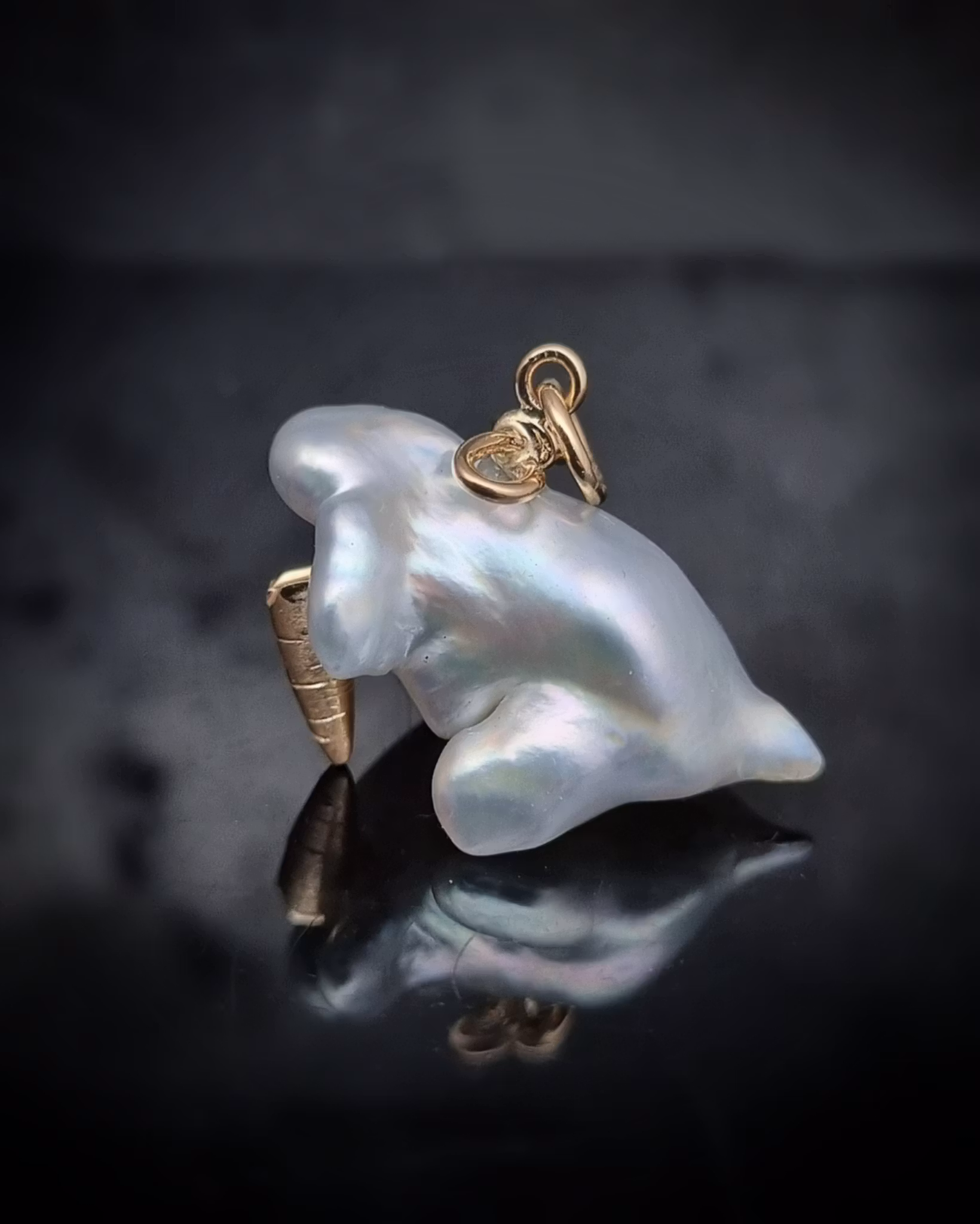 Keshi Bunny - 18K hänge med Söderhavspärla