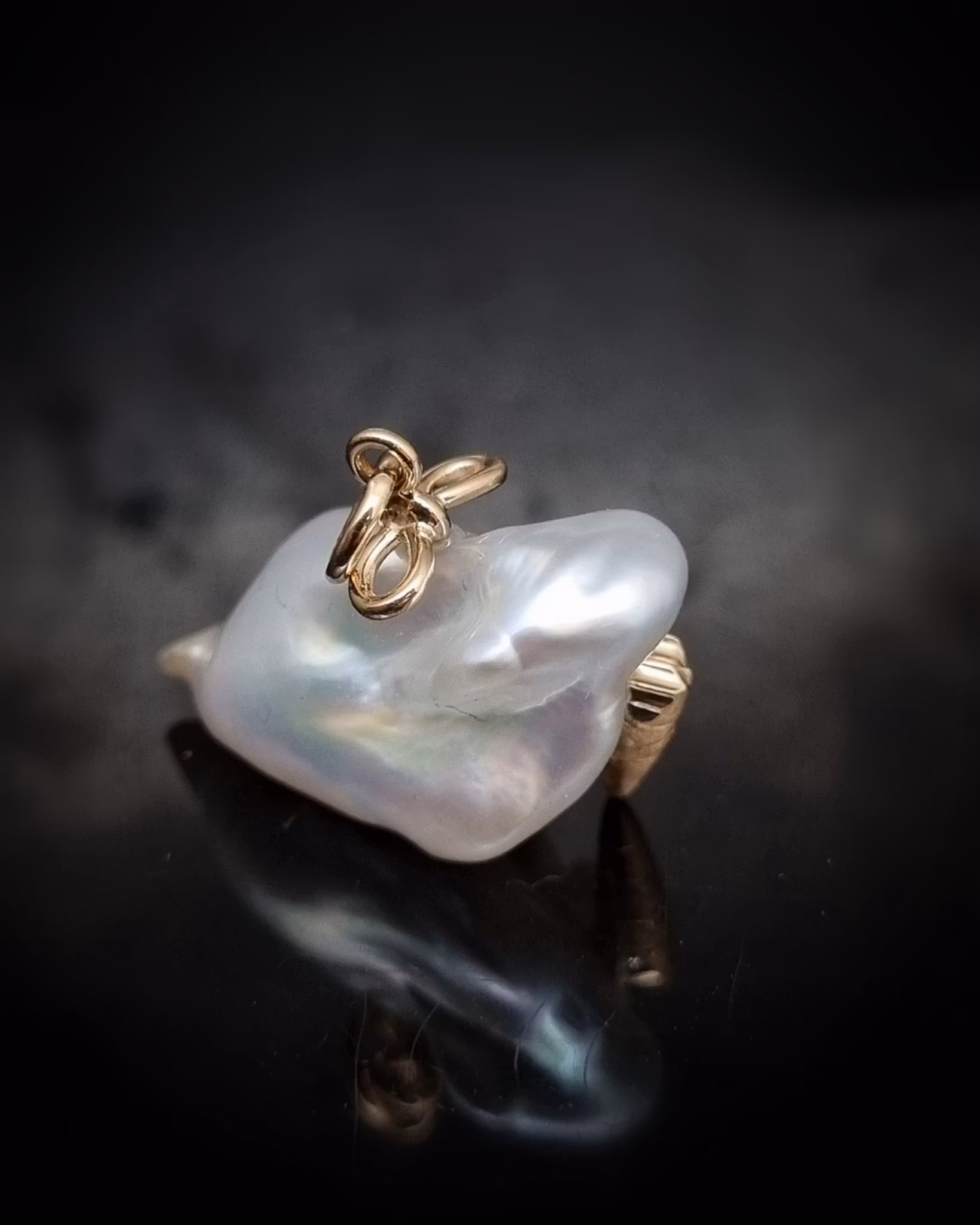 Keshi Bunny - 18K hänge med Söderhavspärla
