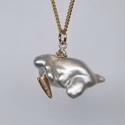Keshi Bunny - 18K hänge med Söderhavspärla