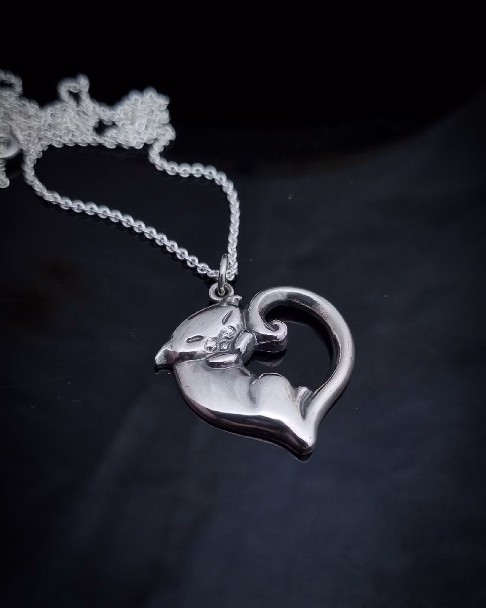 Lovecat - hängsmycke i silver