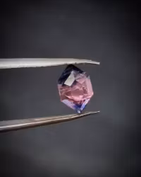 Safir Winza 0,98 ct avlång hexagon - 'made by order'