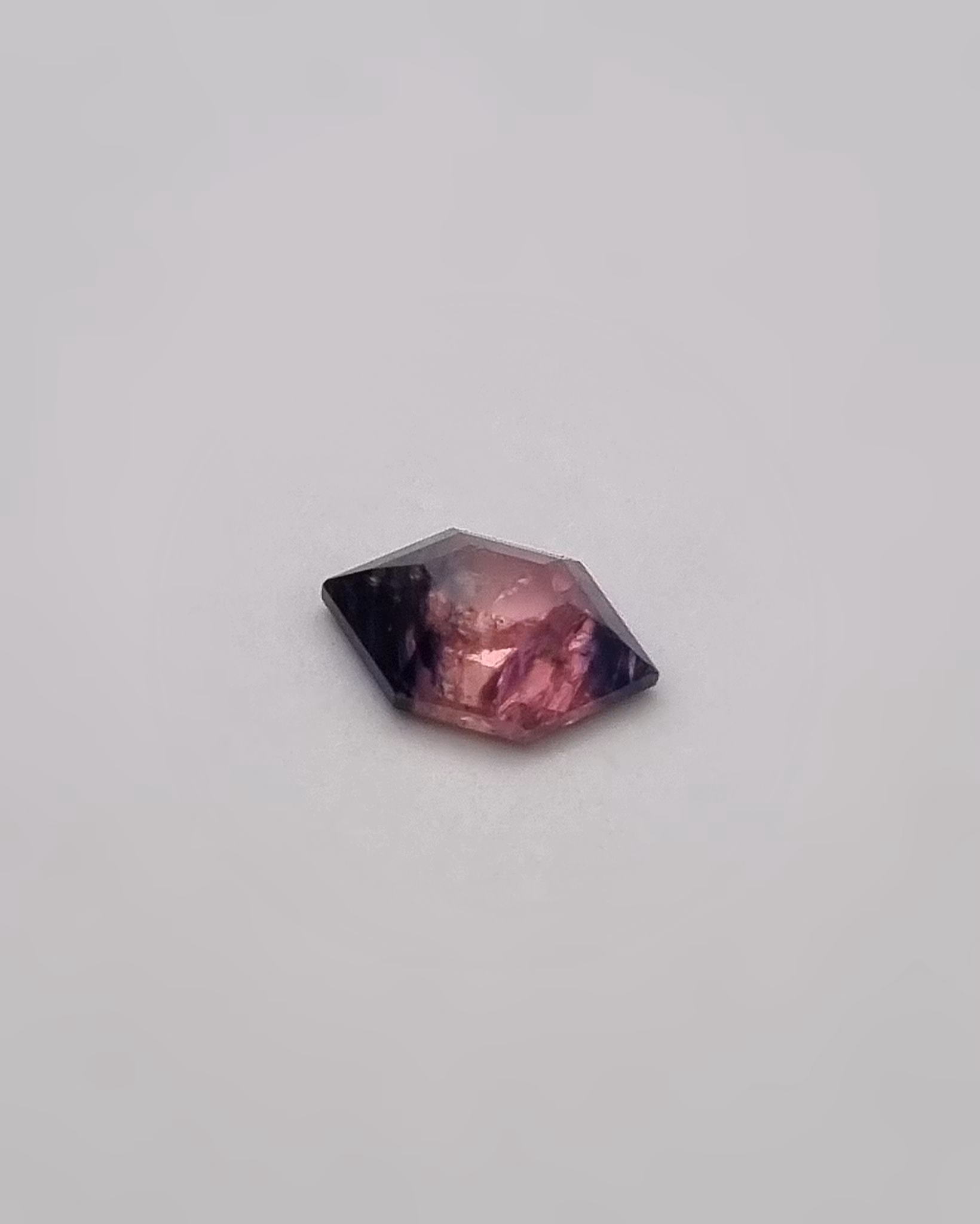 Safir Winza 0,98 ct avlång hexagon - 'made by order'