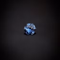 Klarblå Safir hexagonslipad - 'made by order'