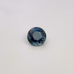 Tealsafir 5,6 mm 0,84 ct - 'made by order'