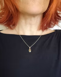 Zelda - Safirhänge i 18K guld