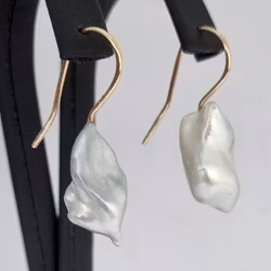 Exklusiva keshipärlor från Australien - örhängen i 18K guld