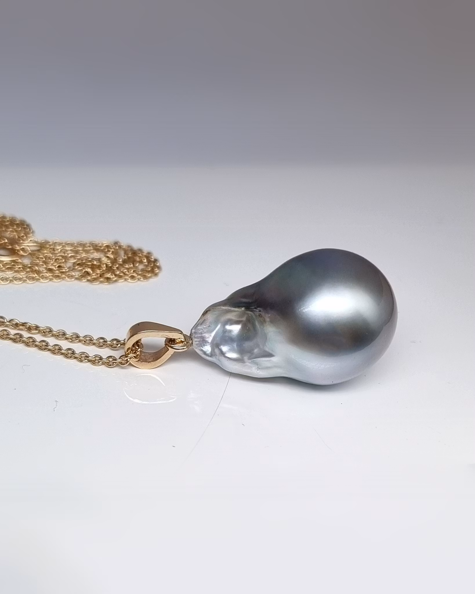 Barock Tahitipärla - hänge i 18K guld