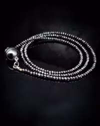 Svartgnister 18,4 ct- Diamantcollier 45 cm