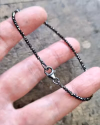 Gnistrigt svart Diamantarmband - 18 cm