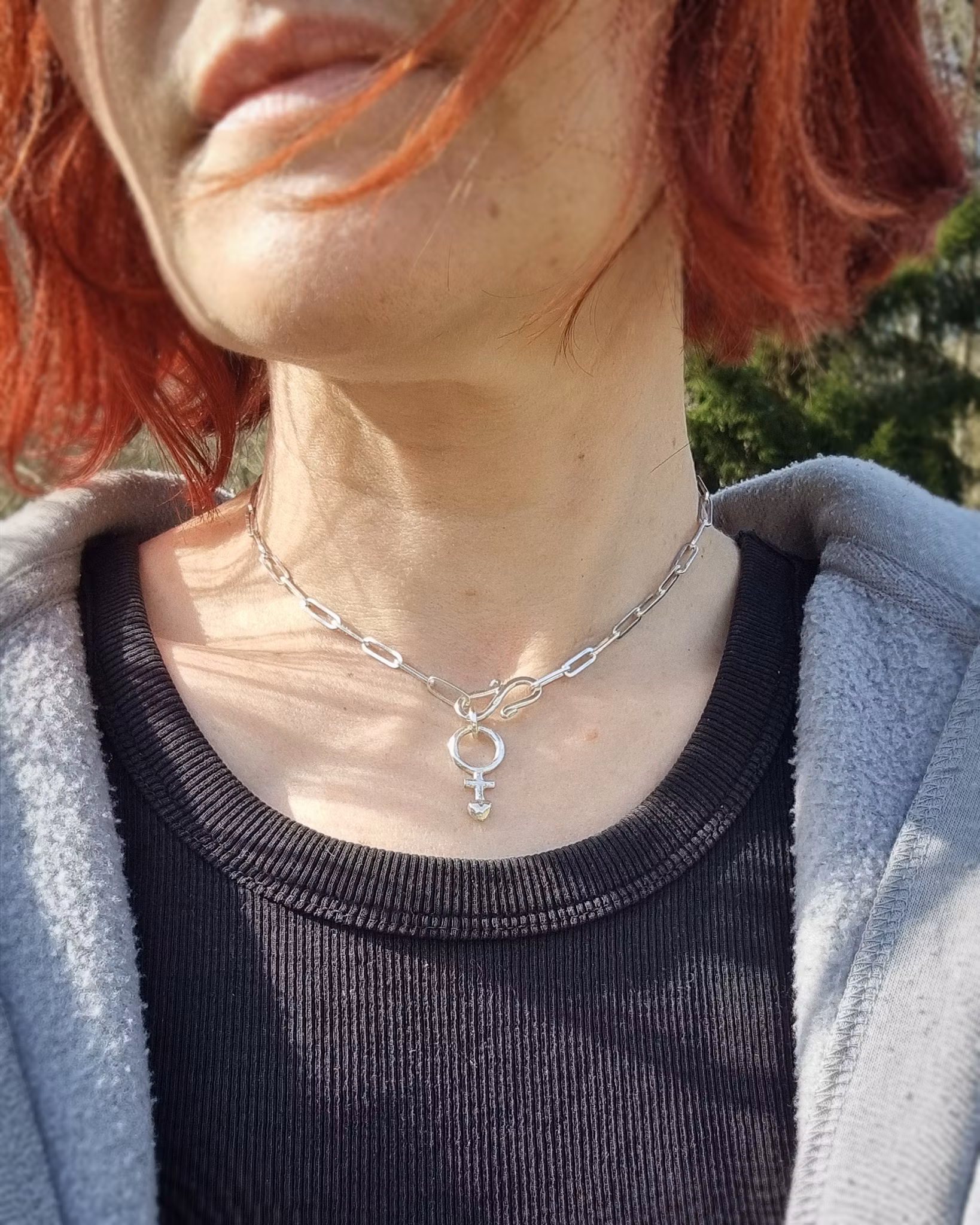 Love & Feminism - Armband / choker 40 cm