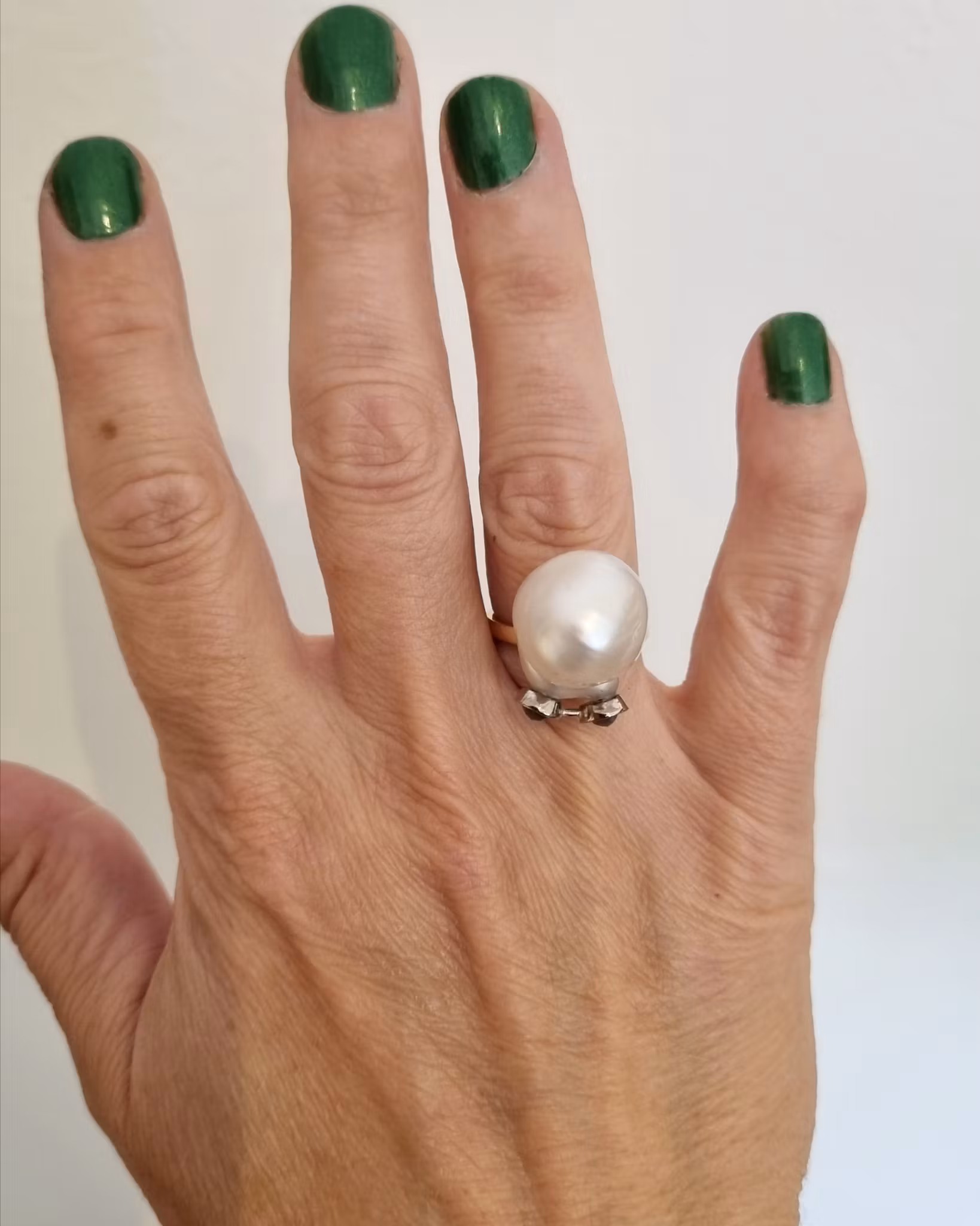 Filur - Ring i 18 K med söderhavspärla och diamanter