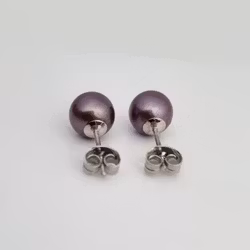 Djupt violetta sötvattenspärlor - örhängen i 18K vitguld