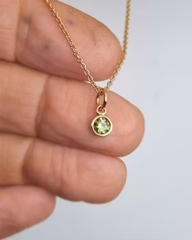 Peridot, Fairtrade - hängsmycke i 18K