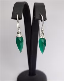 Gullviva med smaragdgrön Agat - örhängen i silver