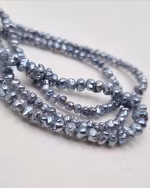 Ljusblå Akoyapärlor keshi - pärlcollier 44 cm