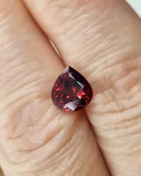 Bokning av (Rhodolit) Granat 2,20 ct - "made by order"
