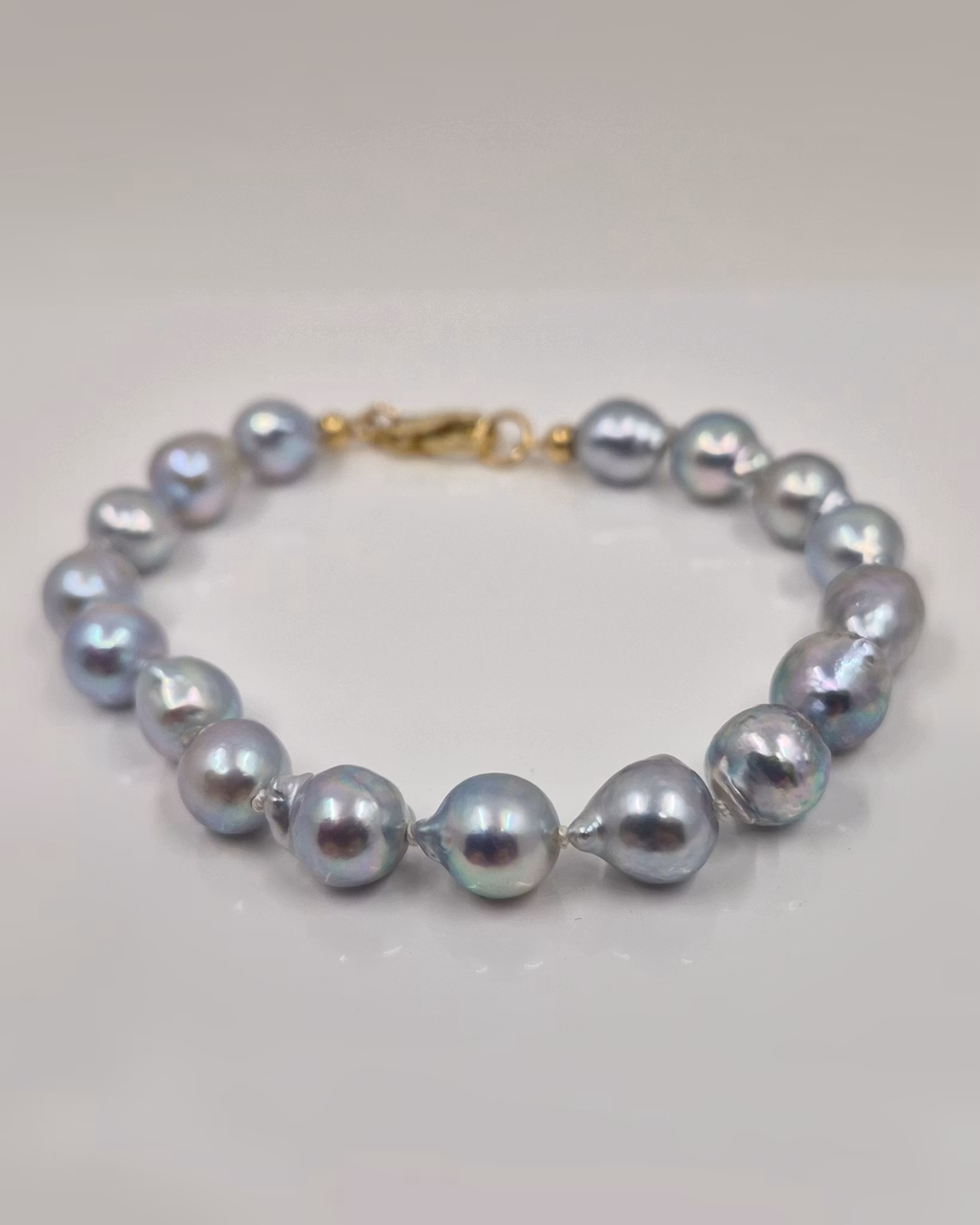 Ljusblå Akoya - pärlarmband 18 cm