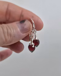 Granater med Änglatrumpet - örhängen i silver