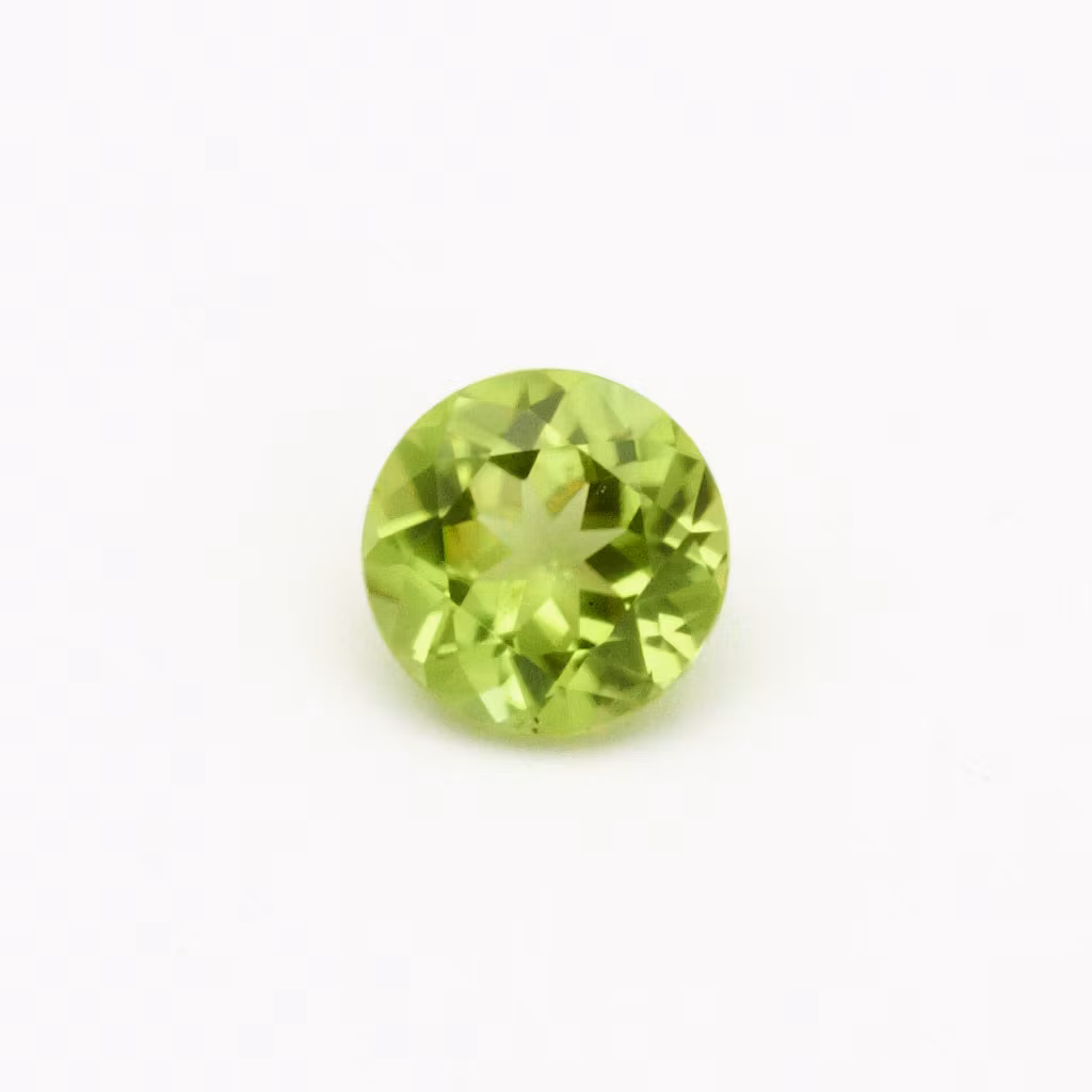 Bokning av fairtrade Peridot 7 mm - "made by order"
