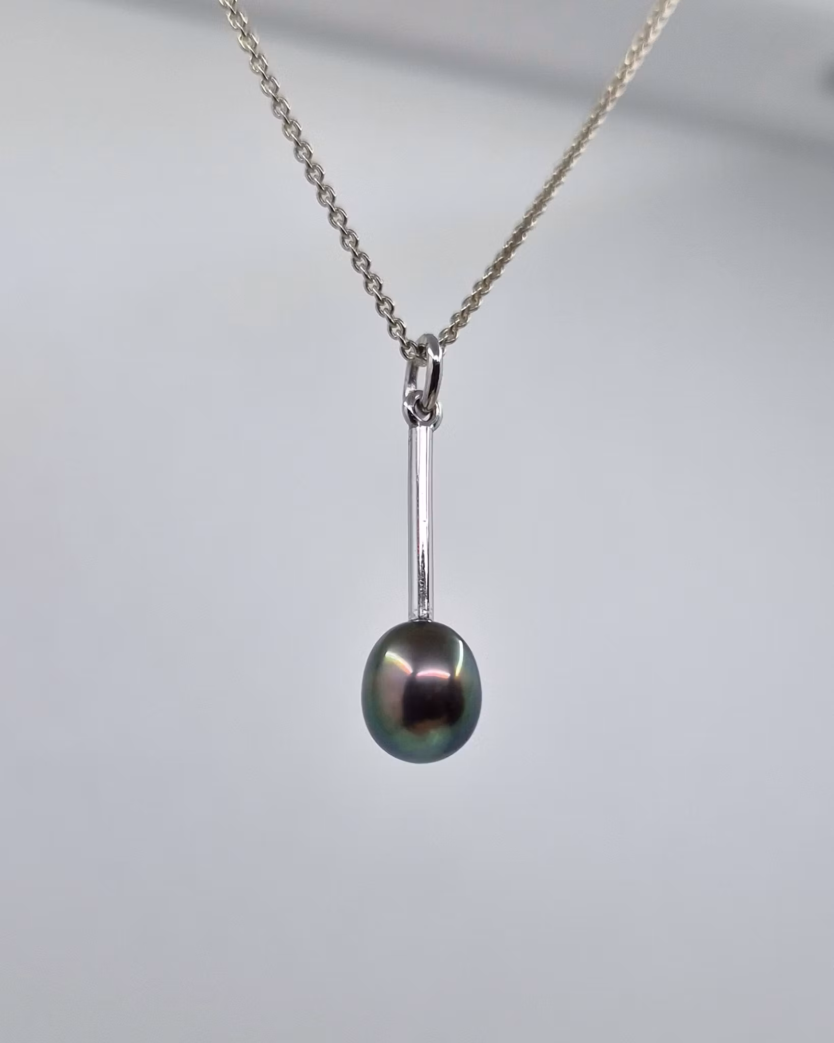 18K vitguldshänge med Tahitipärla