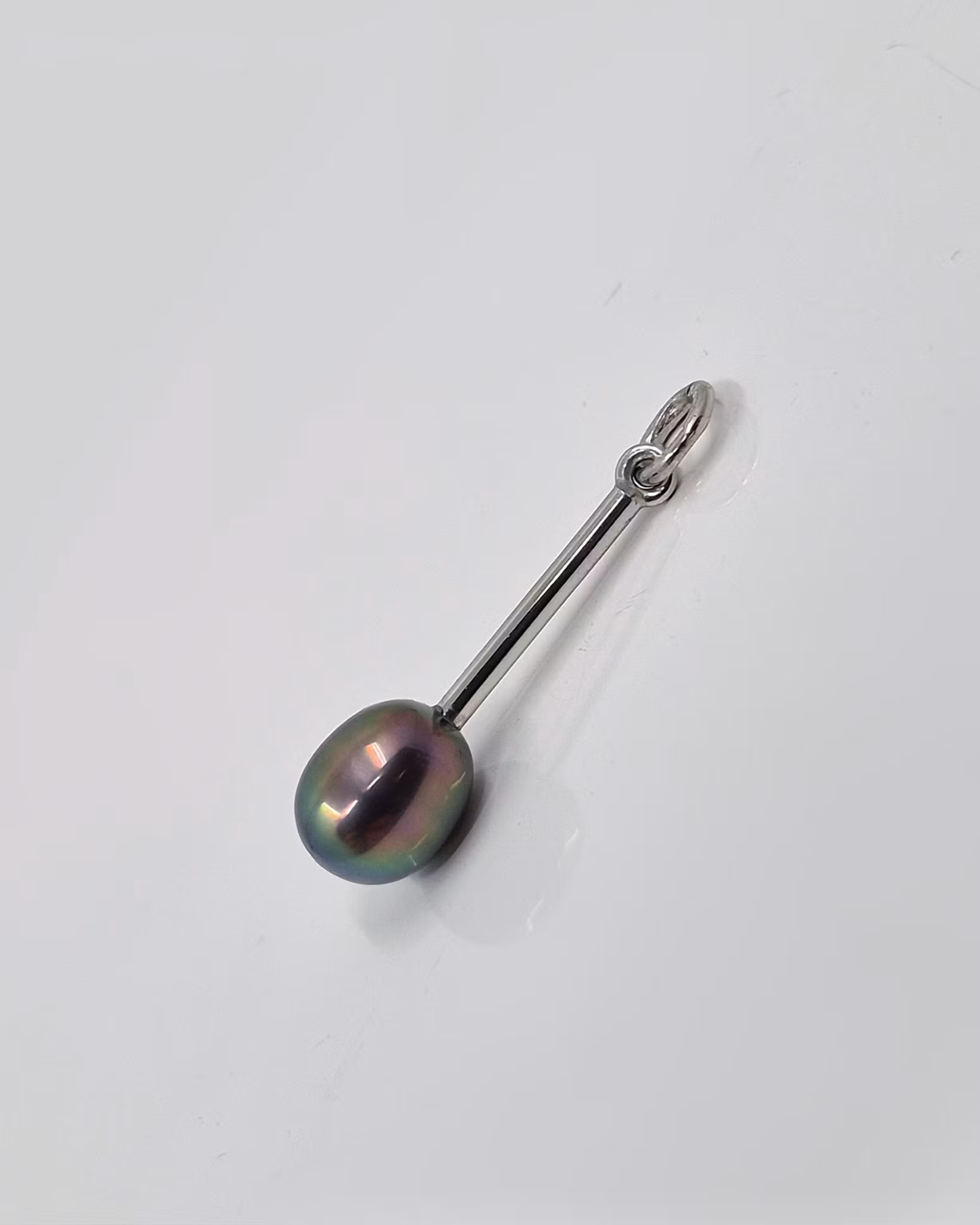 18K vitguldshänge med Tahitipärla