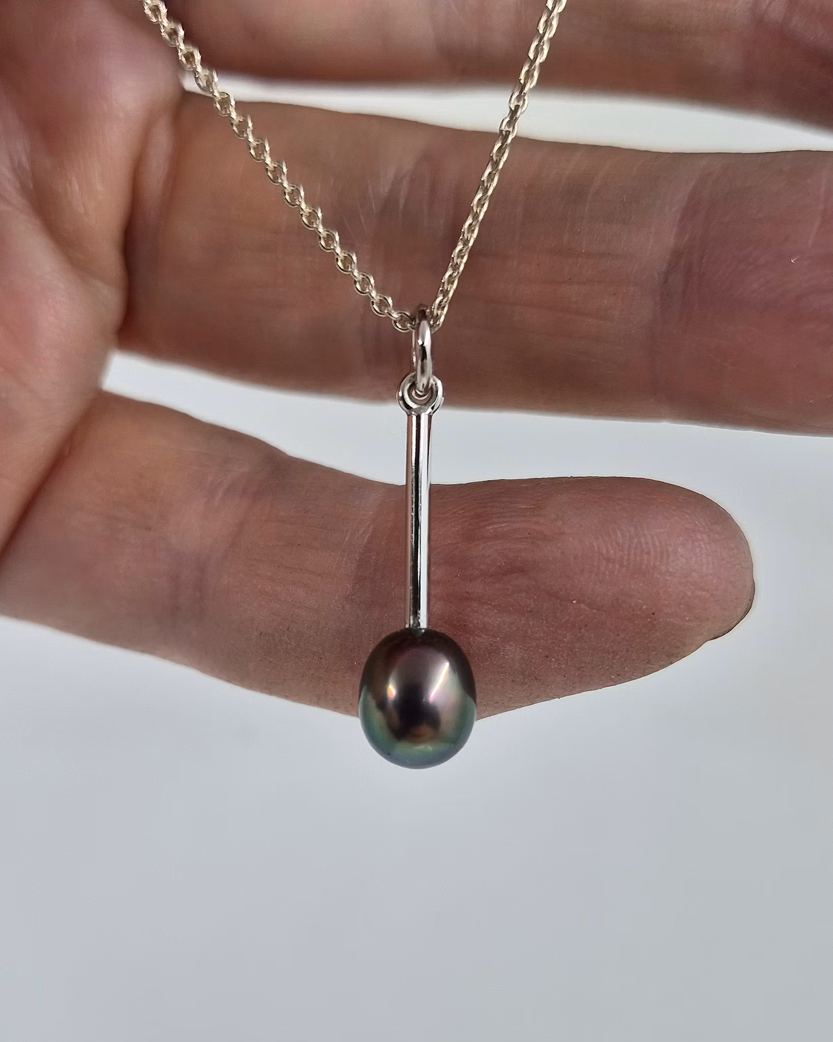 18K vitguldshänge med Tahitipärla