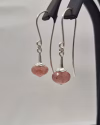 Änglatrumpet med Smultronkvarts - örhängen i silver