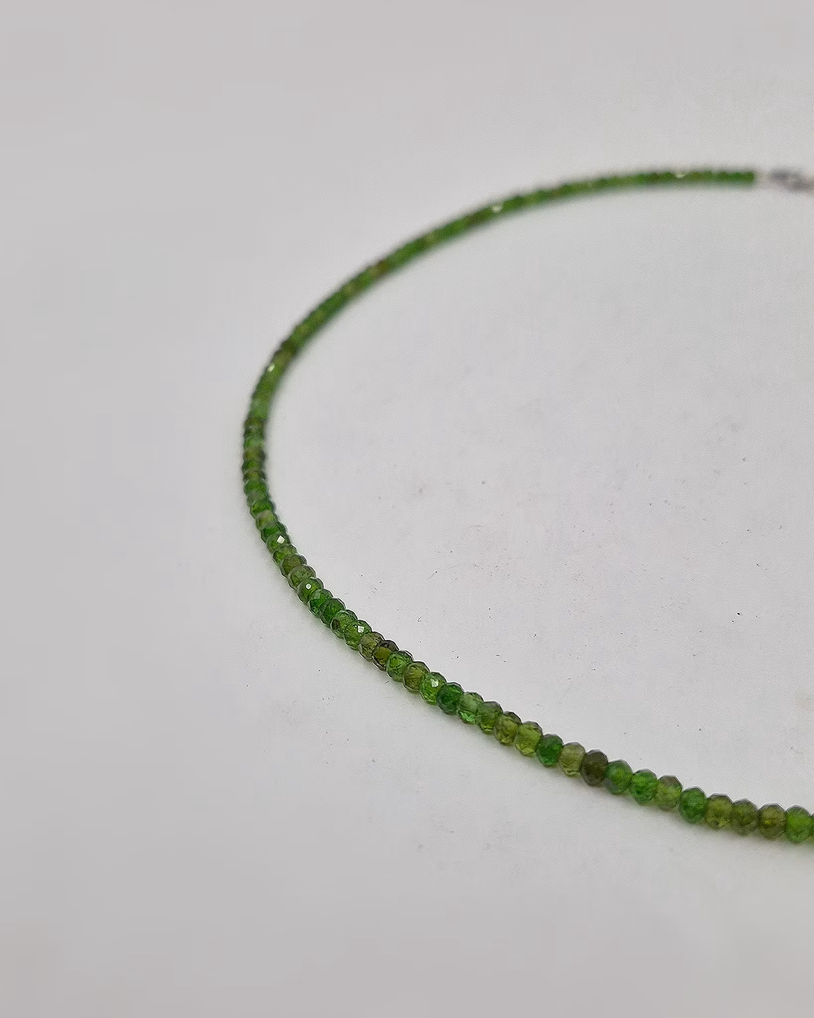 Kromdiopsid stencollier 42 cm