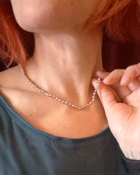 Askrosa Sötvattenspärlor 4 mm - pärlcollier upp till 48 cm