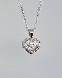 Handgraverat hjärta i 18K vitguld - vändbart hänge