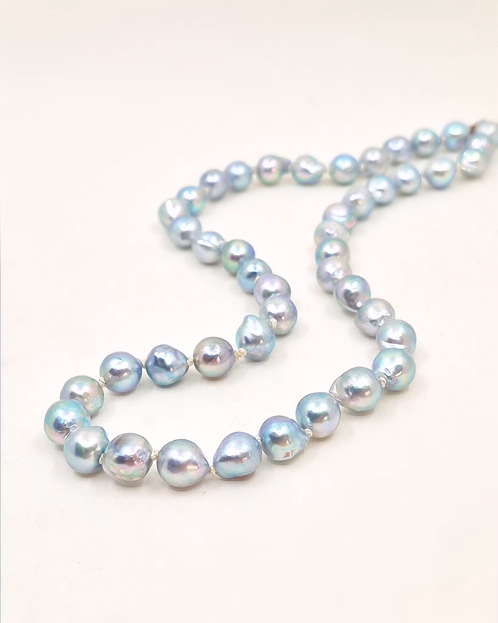 Ljusblå Japanska Akoyapärlor - pärlcollier 46-47 cm