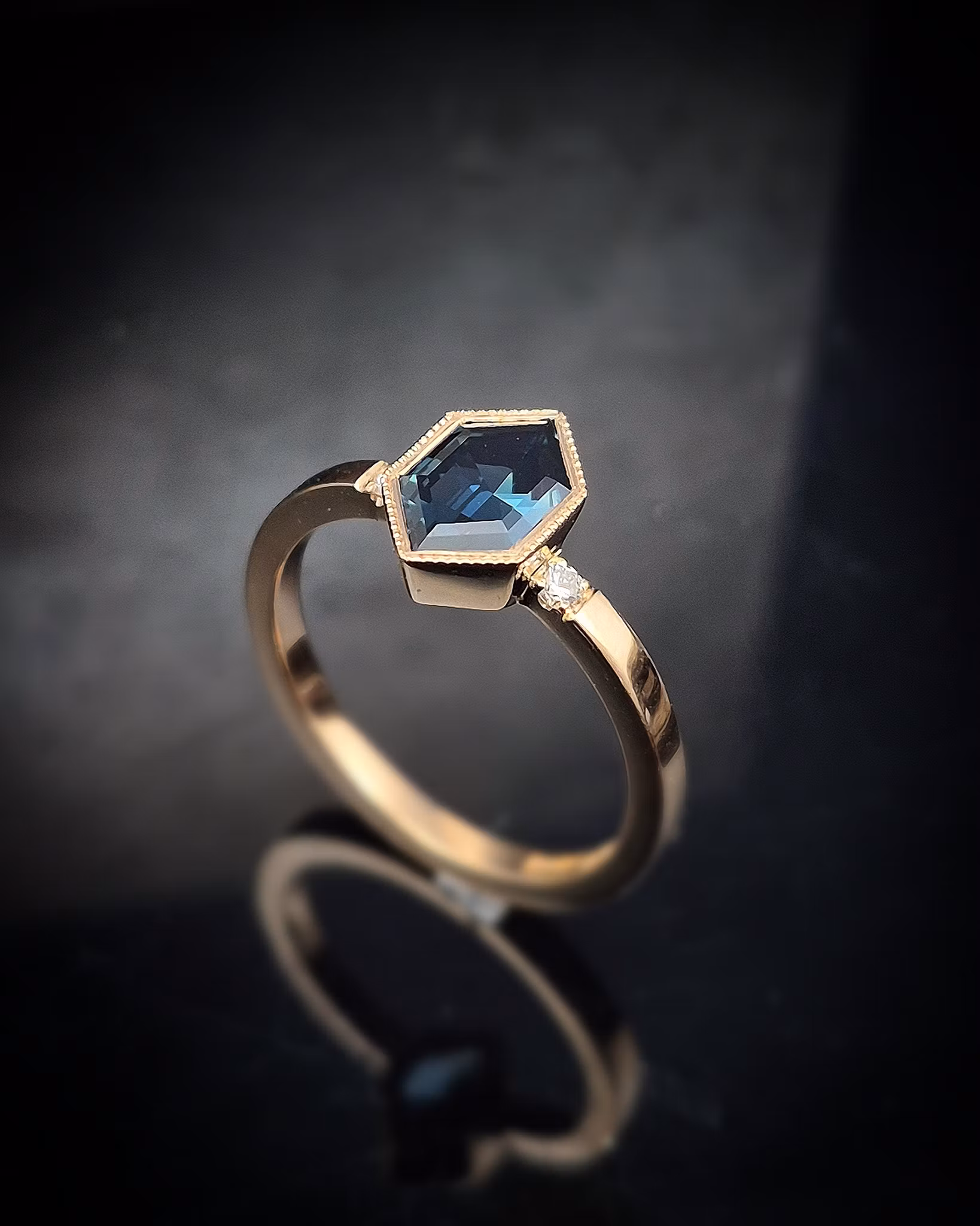Teal dream - Safir & Briljantring i 18K guld