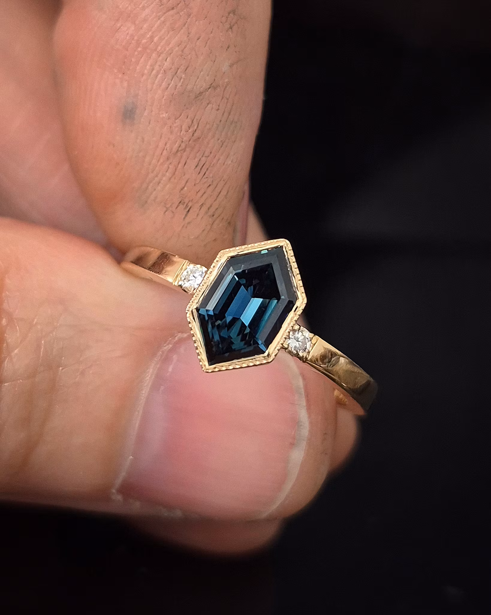 Teal dream - Safir & Briljantring i 18K guld