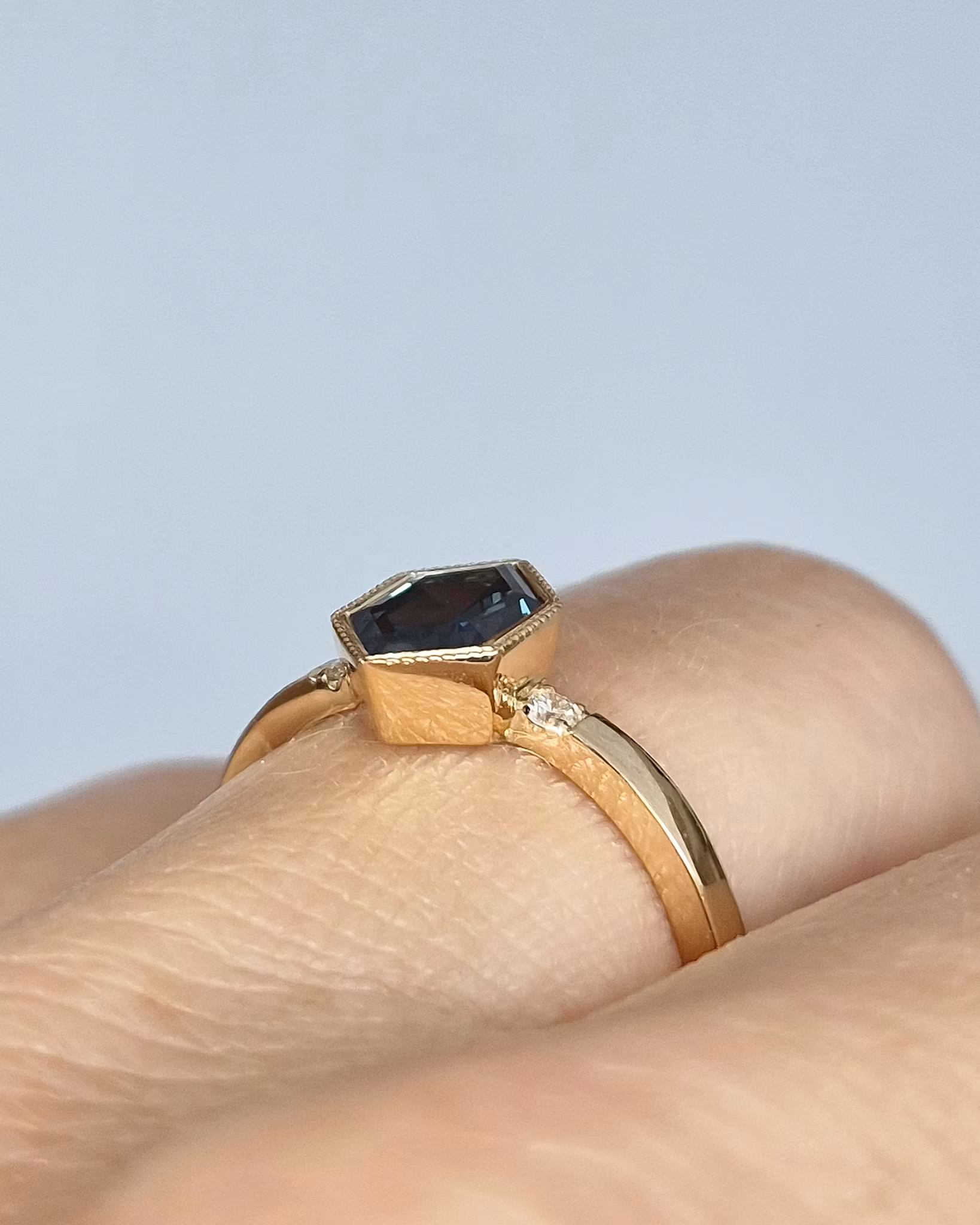 Teal dream - Safir & Briljantring i 18K guld