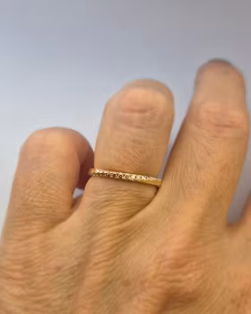 Twist i 18K guld med kaffetonade och vita briljanter