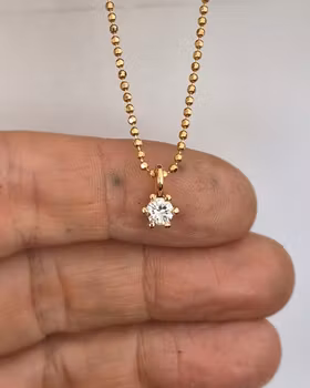 Precious six - hänge i 18K guld