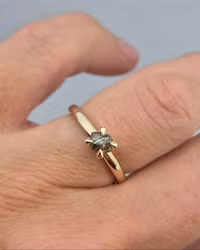 Precious Raw - rådiamantring i 18K guld