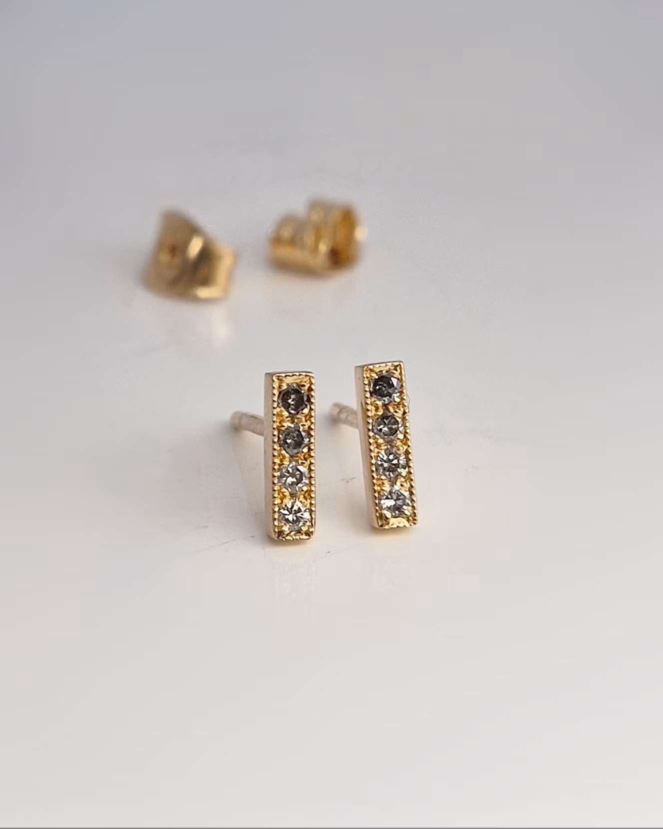 Tonade Briljantörhängen i 18K guld