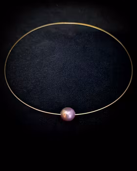 Svävande Sötvattenspärla - halsband i 18 K guld